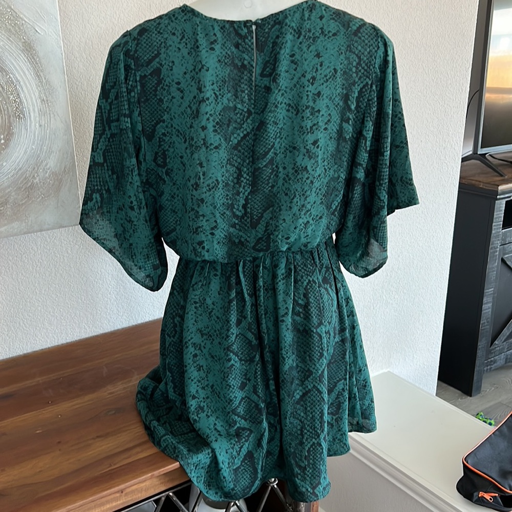 NWT Buddy Love Green Snakeskin Design Dress - Picture 4 of 5